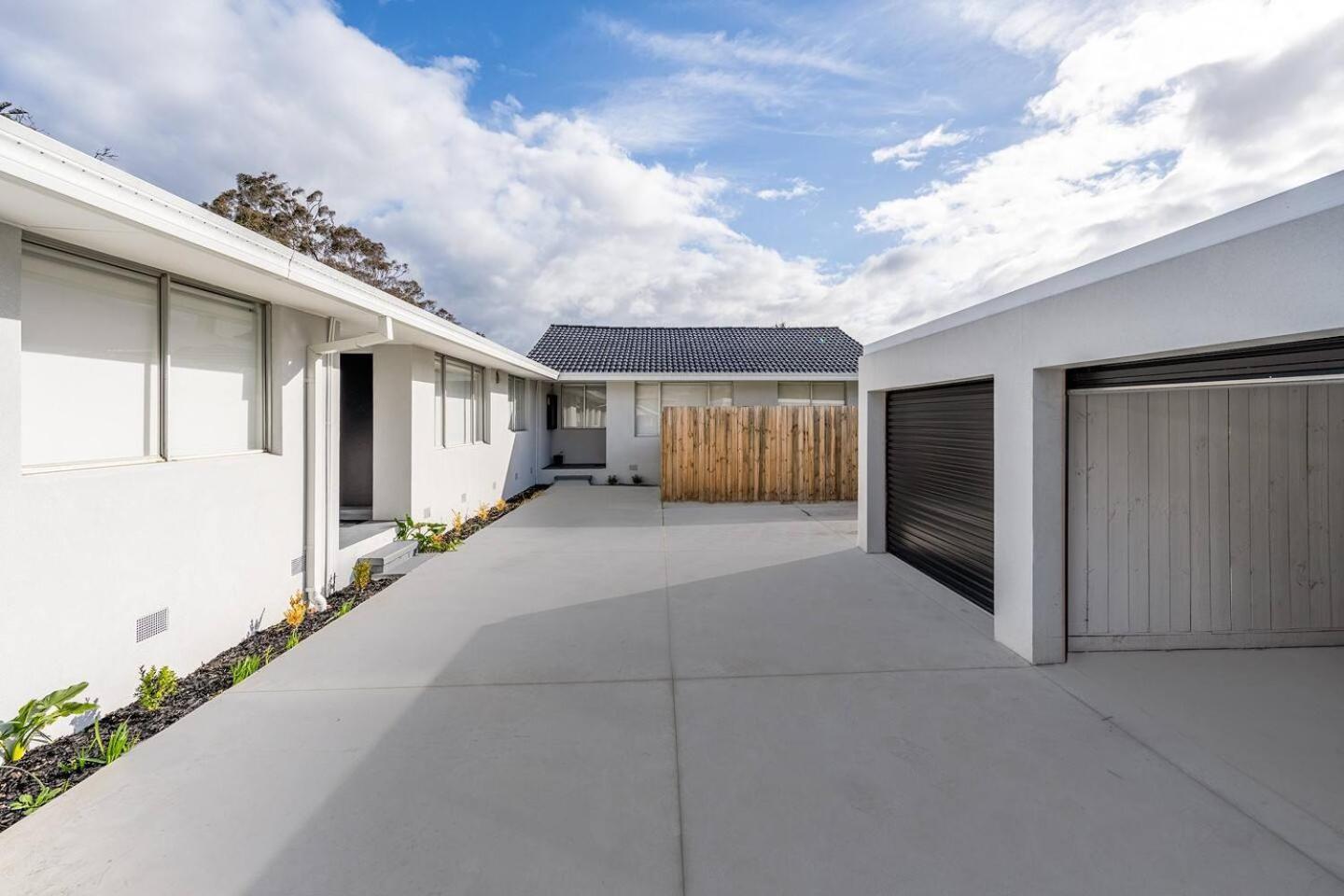 A Private Hideaway With Large Backyard And Carparks Villa Bayswater Exterior photo